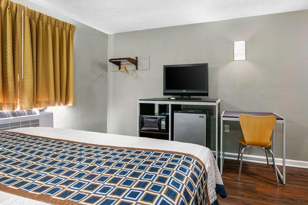 ロードウェイ イン レビットタウン 部屋 写真